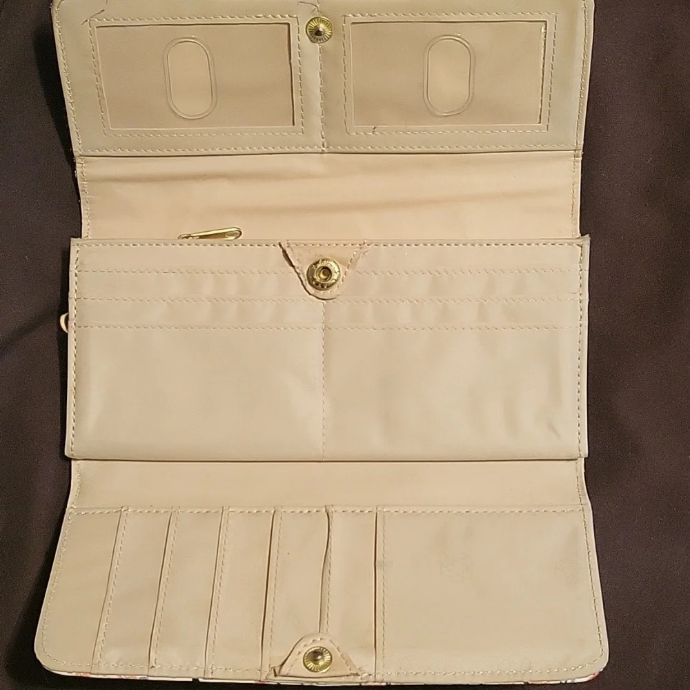 Wallet - Picture 2 of 3
